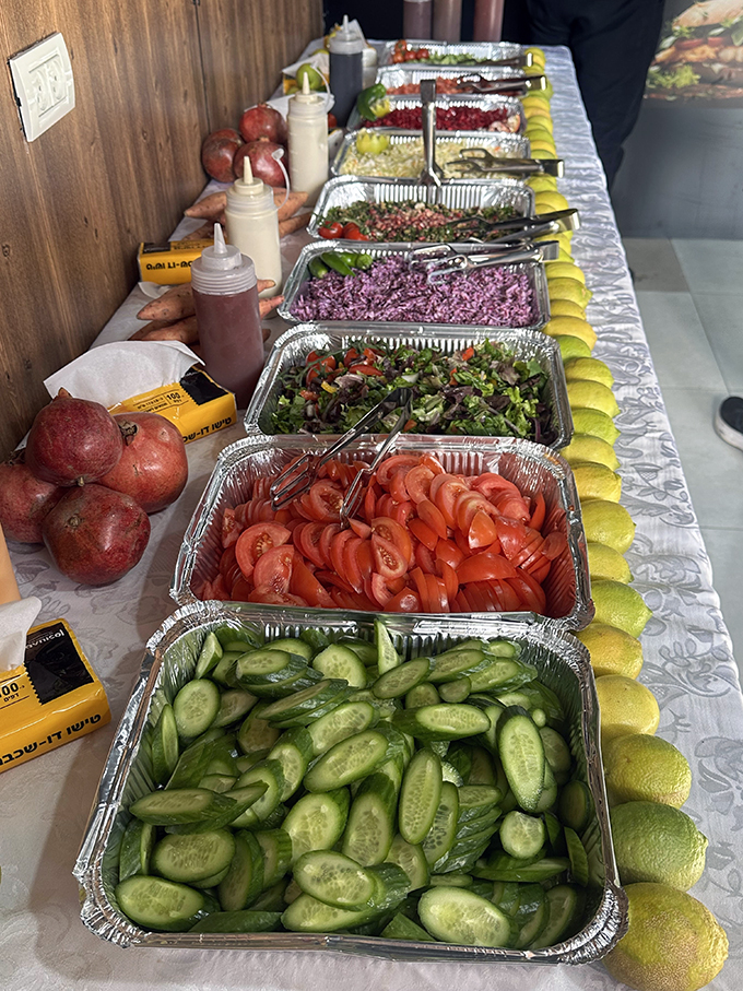 افتتاح مطعم *Sandoshino* في جلجولية بإدارة أبناء المرحوم ابو ايوب جابر